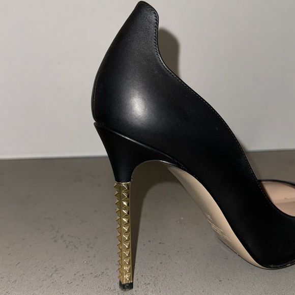 Valentino Garavani Gold Extreme Heel Nappa Leather Rockstud Black Pump Sz 38 - Picture 9 of 11